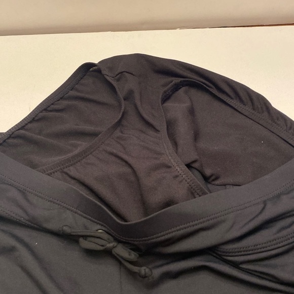 ATHLETA Women’s shorts size S - Picture 4 of 5